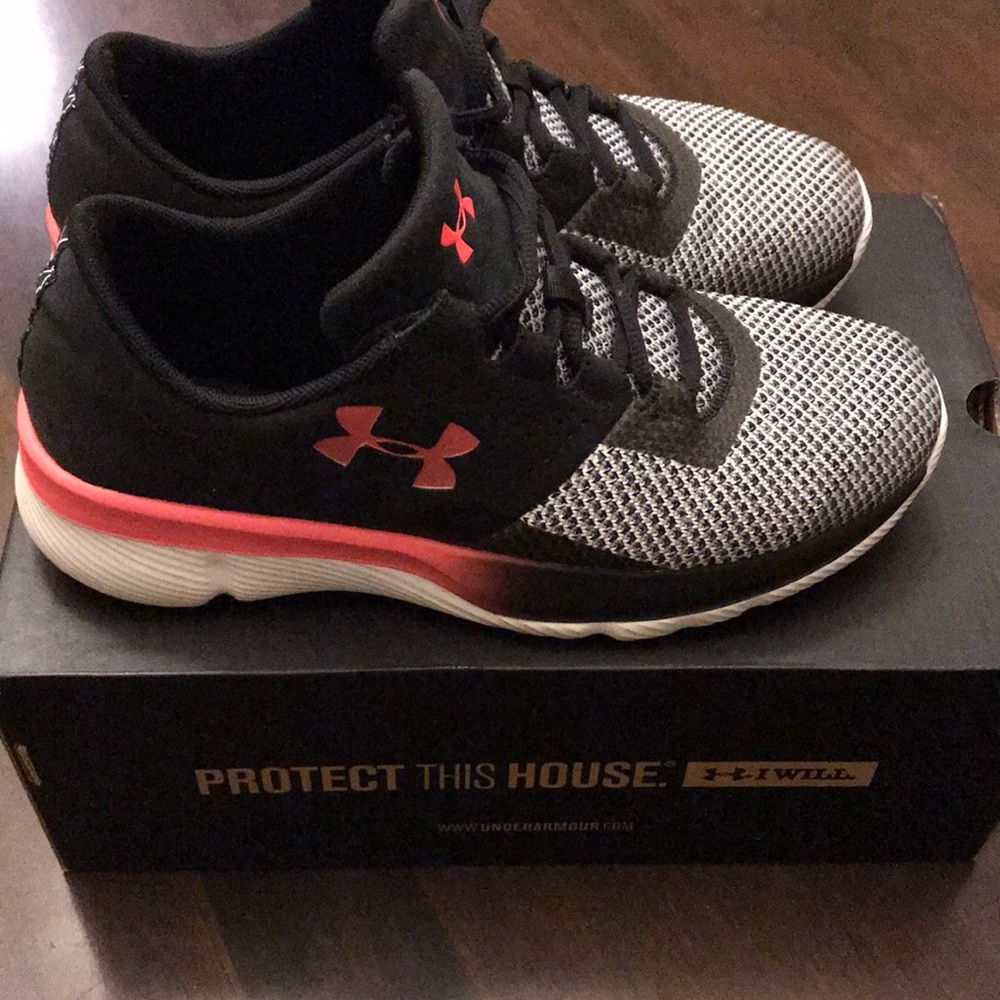 Under Armour Sneakers Size 5Y